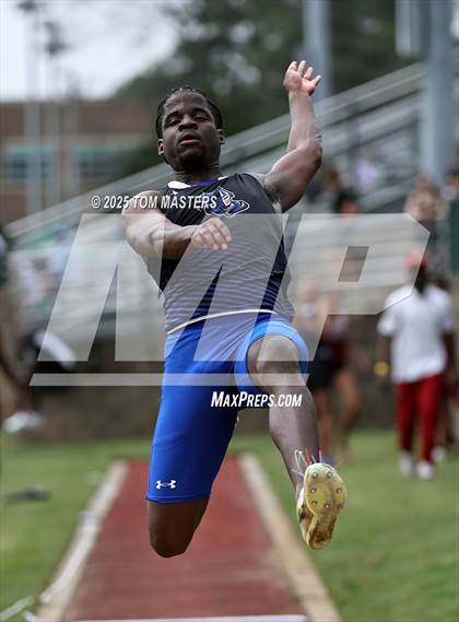Thumbnail 3 in NCISAA D1 Championship (Long Jump) photogallery.