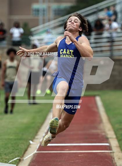 Thumbnail 2 in NCISAA D1 Championship (Long Jump) photogallery.