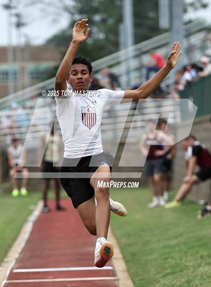Thumbnail 2 in NCISAA D1 Championship (Long Jump) photogallery.