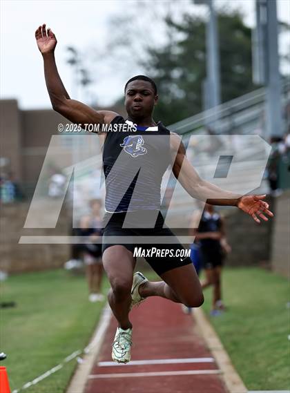 Thumbnail 3 in NCISAA D1 Championship (Long Jump) photogallery.