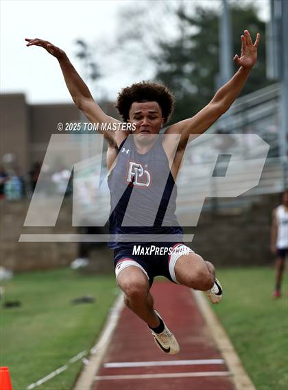 Thumbnail 1 in NCISAA D1 Championship (Long Jump) photogallery.