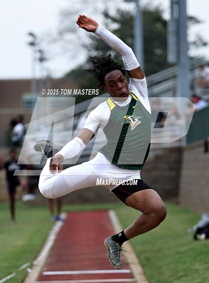 Thumbnail 2 in NCISAA D1 Championship (Long Jump) photogallery.