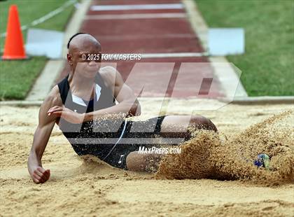 Thumbnail 2 in NCISAA D1 Championship (Long Jump) photogallery.