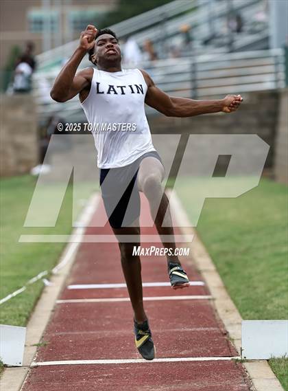Thumbnail 1 in NCISAA D1 Championship (Long Jump) photogallery.