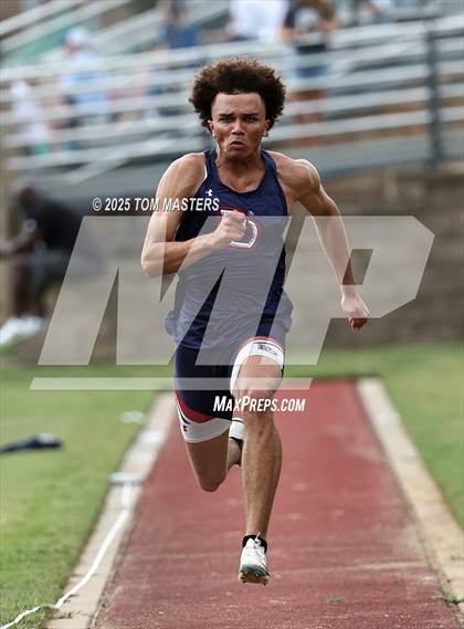 Thumbnail 2 in NCISAA D1 Championship (Long Jump) photogallery.