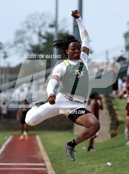 Thumbnail 3 in NCISAA D1 Championship (Long Jump) photogallery.