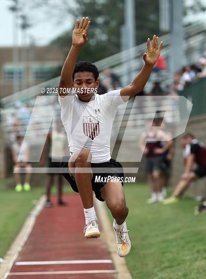 Thumbnail 3 in NCISAA D1 Championship (Long Jump) photogallery.