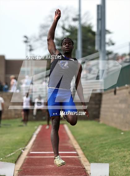 Thumbnail 2 in NCISAA D1 Championship (Long Jump) photogallery.