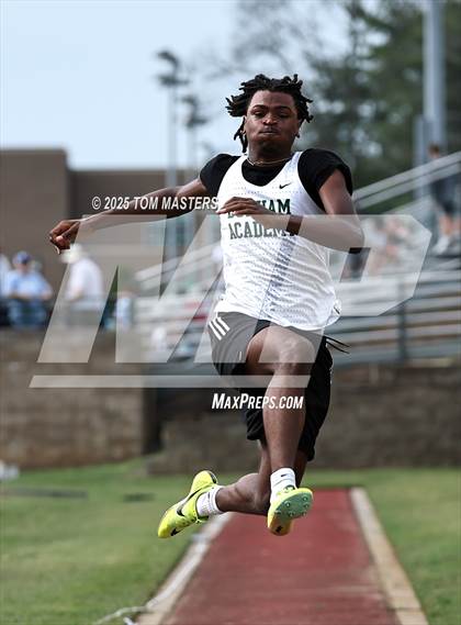Thumbnail 2 in NCISAA D1 Championship (Long Jump) photogallery.