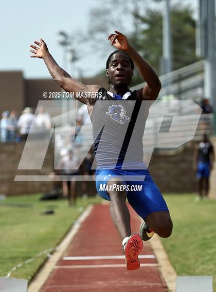 Thumbnail 1 in NCISAA D1 Championship (Long Jump) photogallery.