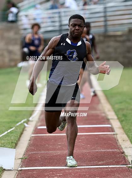 Thumbnail 3 in NCISAA D1 Championship (Long Jump) photogallery.