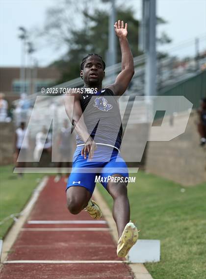 Thumbnail 3 in NCISAA D1 Championship (Long Jump) photogallery.