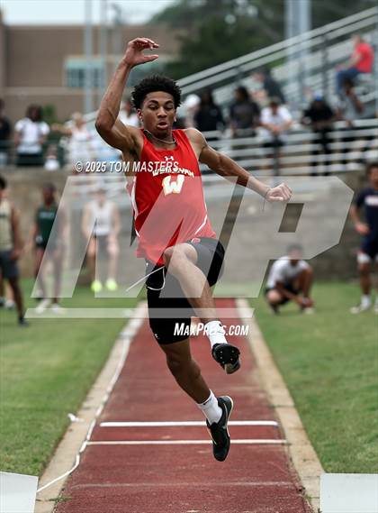 Thumbnail 1 in NCISAA D1 Championship (Long Jump) photogallery.