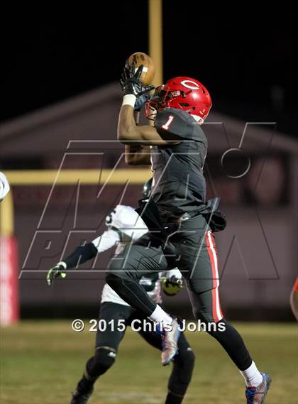 Thumbnail 2 in Pattonville vs. Chaminade photogallery.