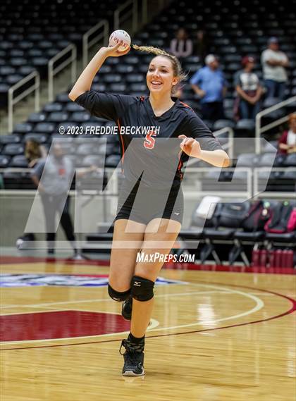 Thumbnail 3 in Iola vs. Schulenburg (UIL 2A Volleyball Semi-Final) photogallery.