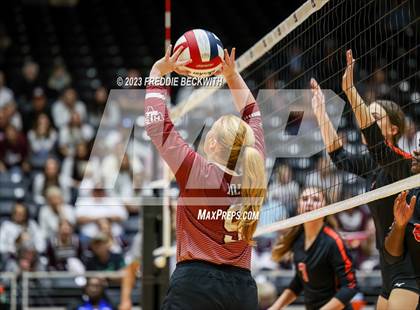 Thumbnail 3 in Iola vs. Schulenburg (UIL 2A Volleyball Semi-Final) photogallery.
