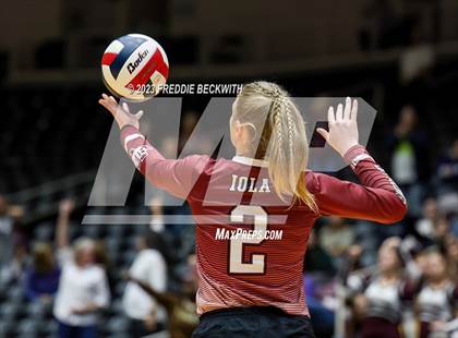 Thumbnail 1 in Iola vs. Schulenburg (UIL 2A Volleyball Semi-Final) photogallery.