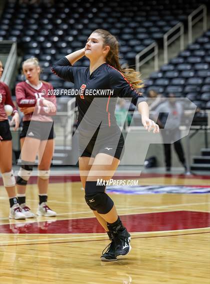 Thumbnail 1 in Iola vs. Schulenburg (UIL 2A Volleyball Semi-Final) photogallery.