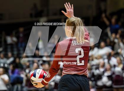Thumbnail 3 in Iola vs. Schulenburg (UIL 2A Volleyball Semi-Final) photogallery.