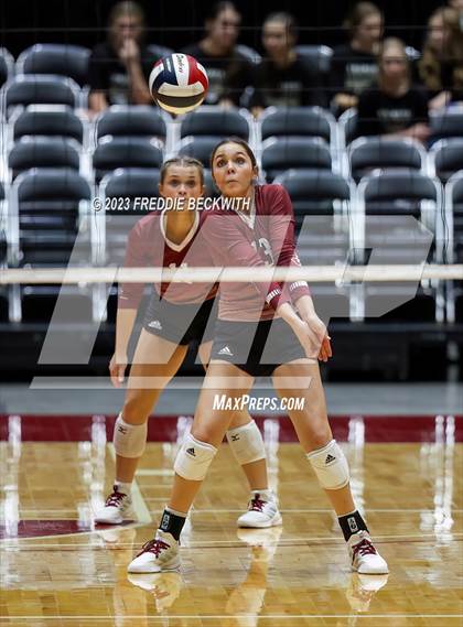 Thumbnail 1 in Iola vs. Schulenburg (UIL 2A Volleyball Semi-Final) photogallery.