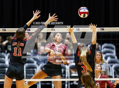 Thumbnail 3 in Iola vs. Schulenburg (UIL 2A Volleyball Semi-Final) photogallery.