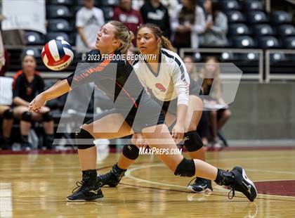 Thumbnail 1 in Iola vs. Schulenburg (UIL 2A Volleyball Semi-Final) photogallery.