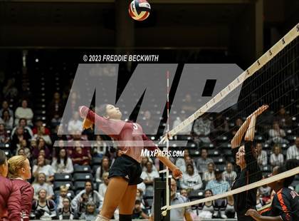 Thumbnail 2 in Iola vs. Schulenburg (UIL 2A Volleyball Semi-Final) photogallery.