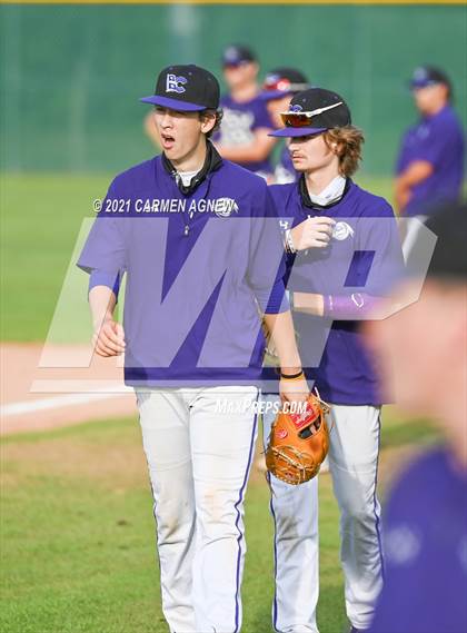 Thumbnail 1 in Klein Cain vs Klein Forest photogallery.