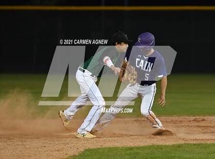 Thumbnail 3 in Klein Cain vs Klein Forest photogallery.