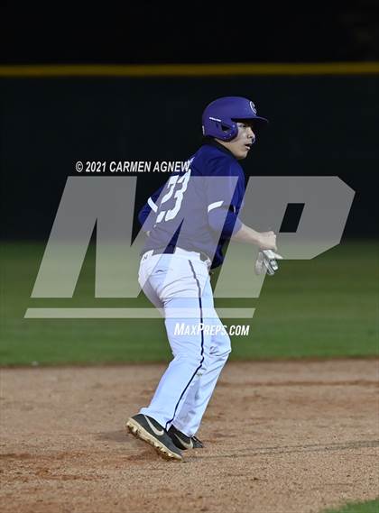 Thumbnail 3 in Klein Cain vs Klein Forest photogallery.