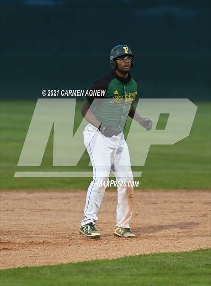 Thumbnail 3 in Klein Cain vs Klein Forest photogallery.