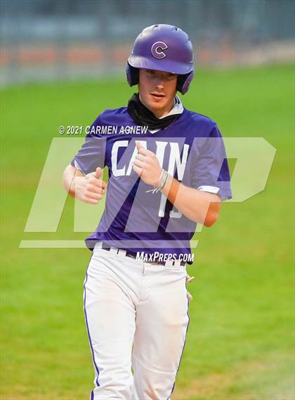 Thumbnail 2 in Klein Cain vs Klein Forest photogallery.