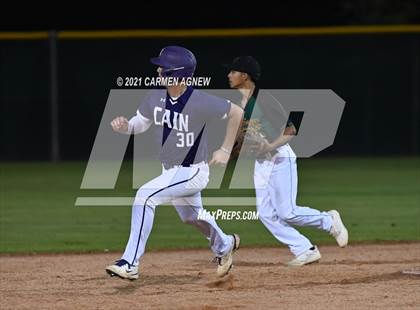 Thumbnail 3 in Klein Cain vs Klein Forest photogallery.