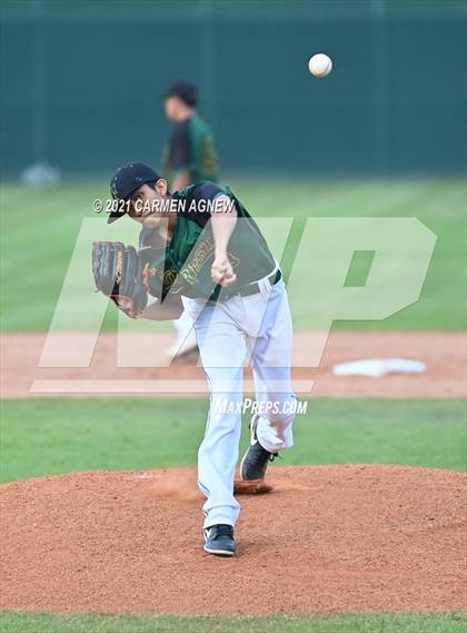 Thumbnail 2 in Klein Cain vs Klein Forest photogallery.
