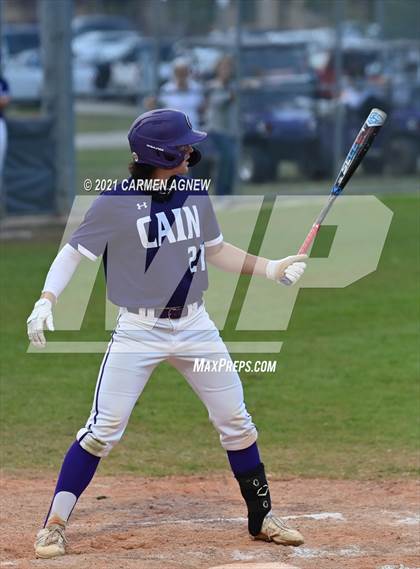 Thumbnail 2 in Klein Cain vs Klein Forest photogallery.