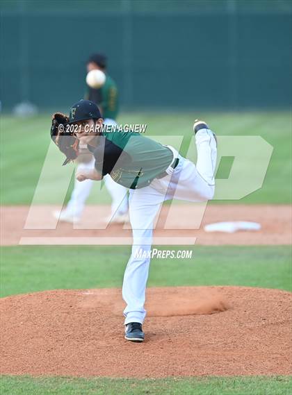 Thumbnail 3 in Klein Cain vs Klein Forest photogallery.