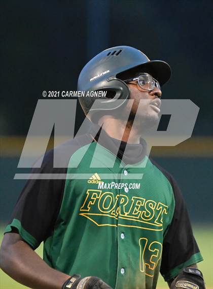 Thumbnail 2 in Klein Cain vs Klein Forest photogallery.