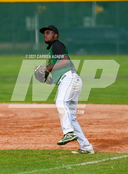 Thumbnail 3 in Klein Cain vs Klein Forest photogallery.