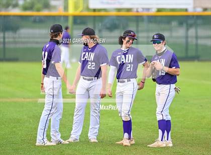 Thumbnail 2 in Klein Cain vs Klein Forest photogallery.