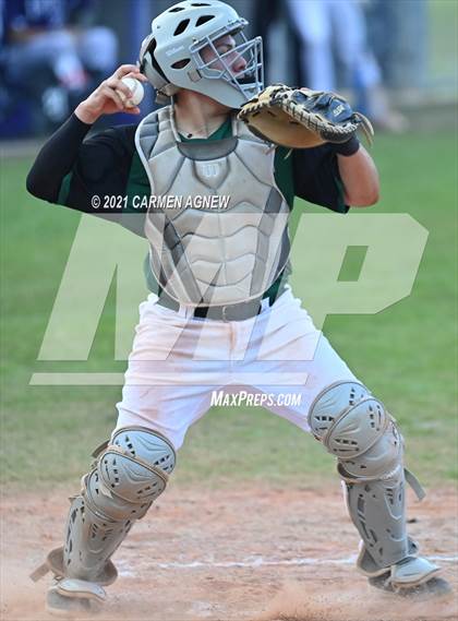 Thumbnail 2 in Klein Cain vs Klein Forest photogallery.