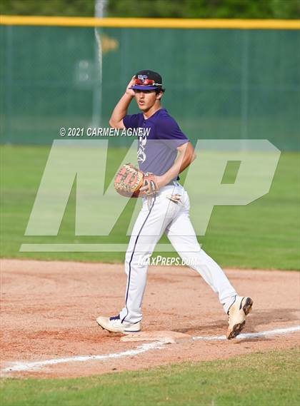 Thumbnail 1 in Klein Cain vs Klein Forest photogallery.