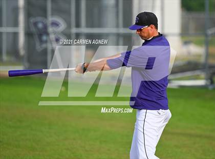 Thumbnail 2 in Klein Cain vs Klein Forest photogallery.