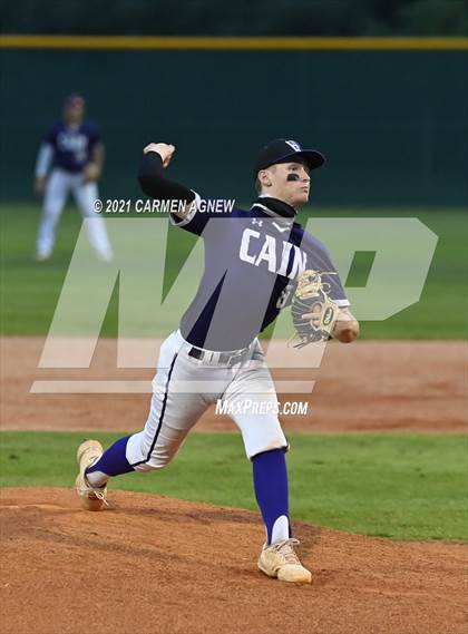 Thumbnail 1 in Klein Cain vs Klein Forest photogallery.