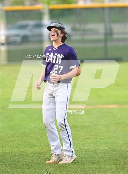 Thumbnail 3 in Klein Cain vs Klein Forest photogallery.