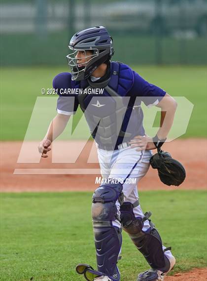Thumbnail 3 in Klein Cain vs Klein Forest photogallery.