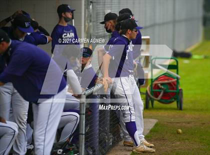 Thumbnail 2 in Klein Cain vs Klein Forest photogallery.