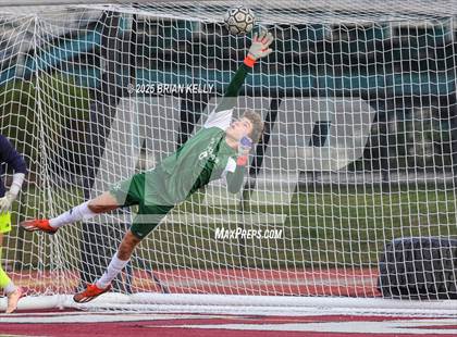 Thumbnail 3 in St. John's Prep @ Boston College High photogallery.