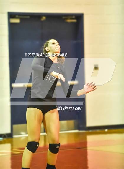 Thumbnail 1 in Horn @ Rockwall photogallery.