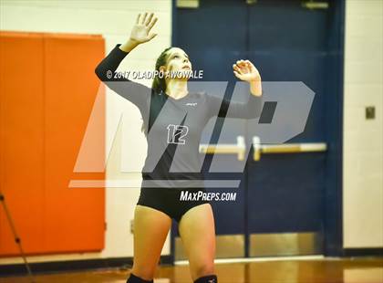 Thumbnail 2 in Horn @ Rockwall photogallery.
