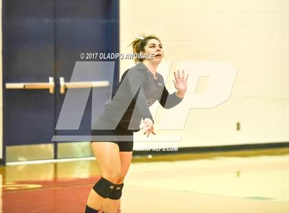 Thumbnail 2 in Horn @ Rockwall photogallery.